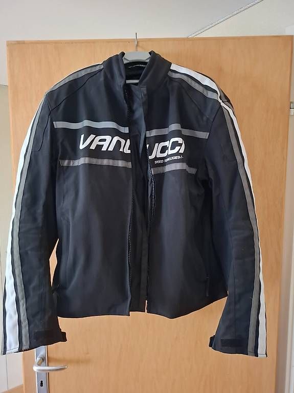 Lotti di vestiti: Motorradkleidung Einsteigerset Herren – Usato da Steinach venduto da tormen69