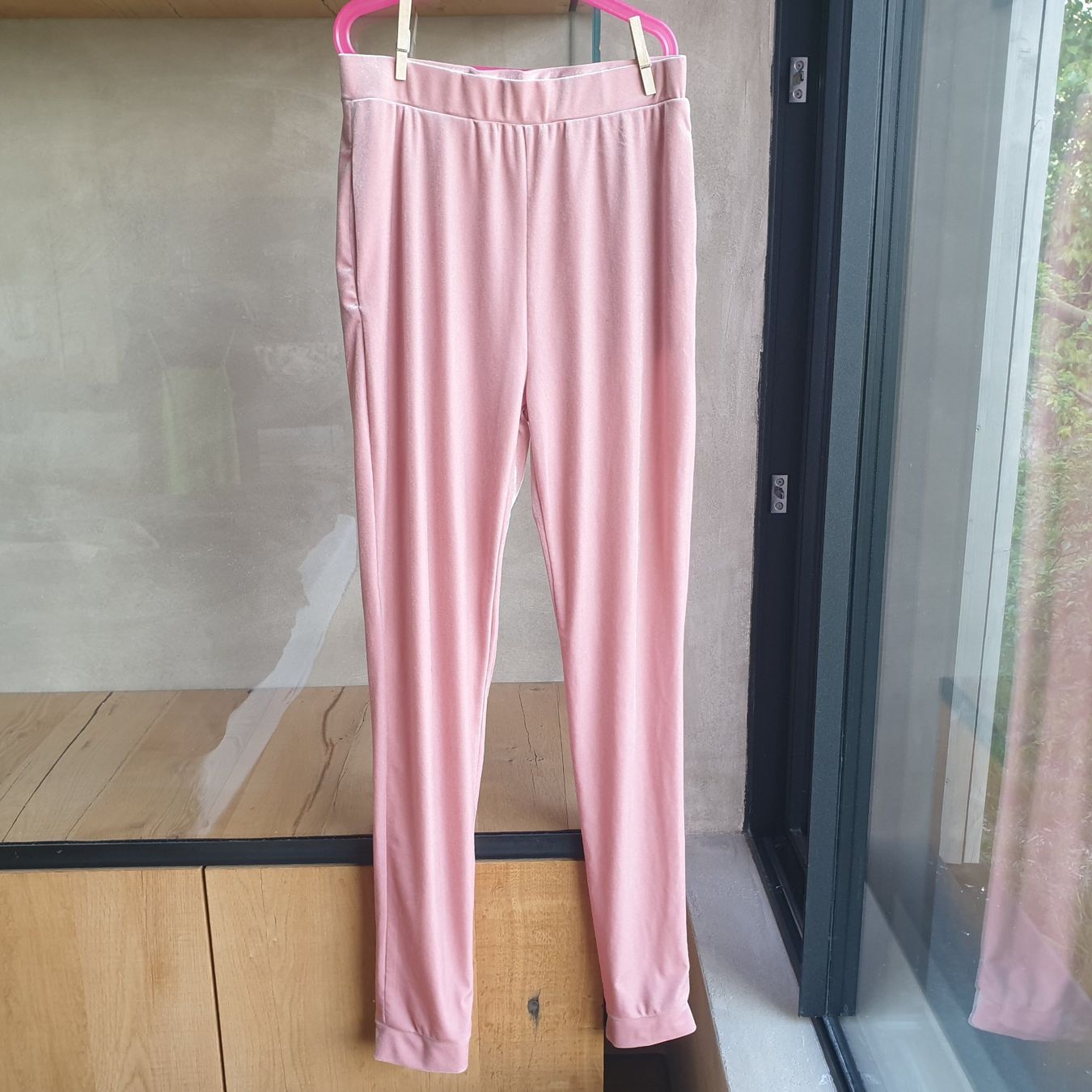 Pantaloni: 🐸 TRAINERHOSE MIT STRASS "PEACH" FREIZEITHOSE JOGGINGHOSE – Usato da Môtier (Vully) venduto da Frogs 3