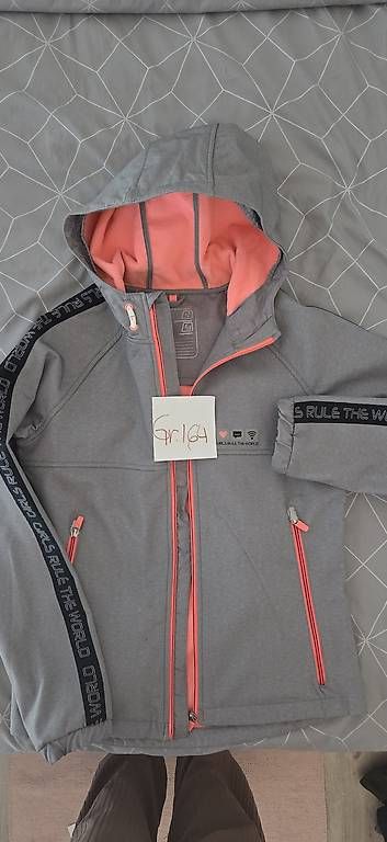 Giacche & Cappotti: Mädchen Softshelljacke  – Usato da Lengnau BE venduto da son_n6n8 1