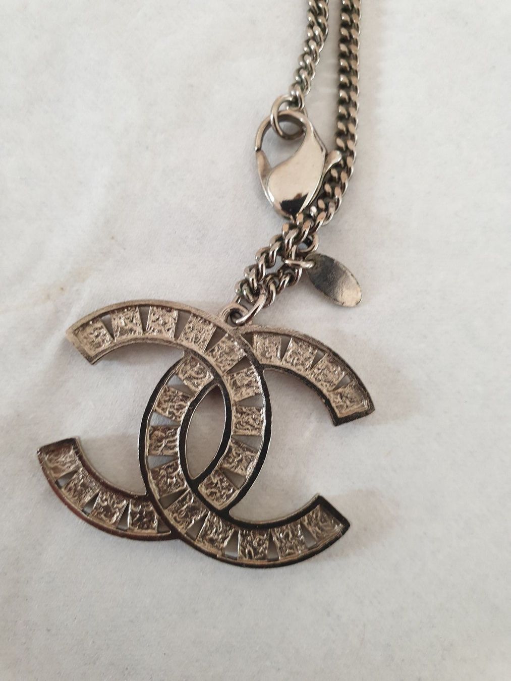 Chanel Catenine: Chanel lange Kette – Usato da Bottmingen venduto da sandy_2 6
