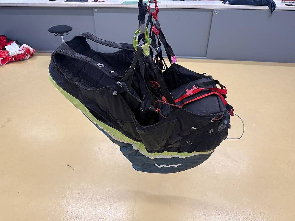 Sport dell'aria & Aquiloni: Woody Valley Wani 1 L – Usato da Matzendorf venduto da Flugschule-Jura 2