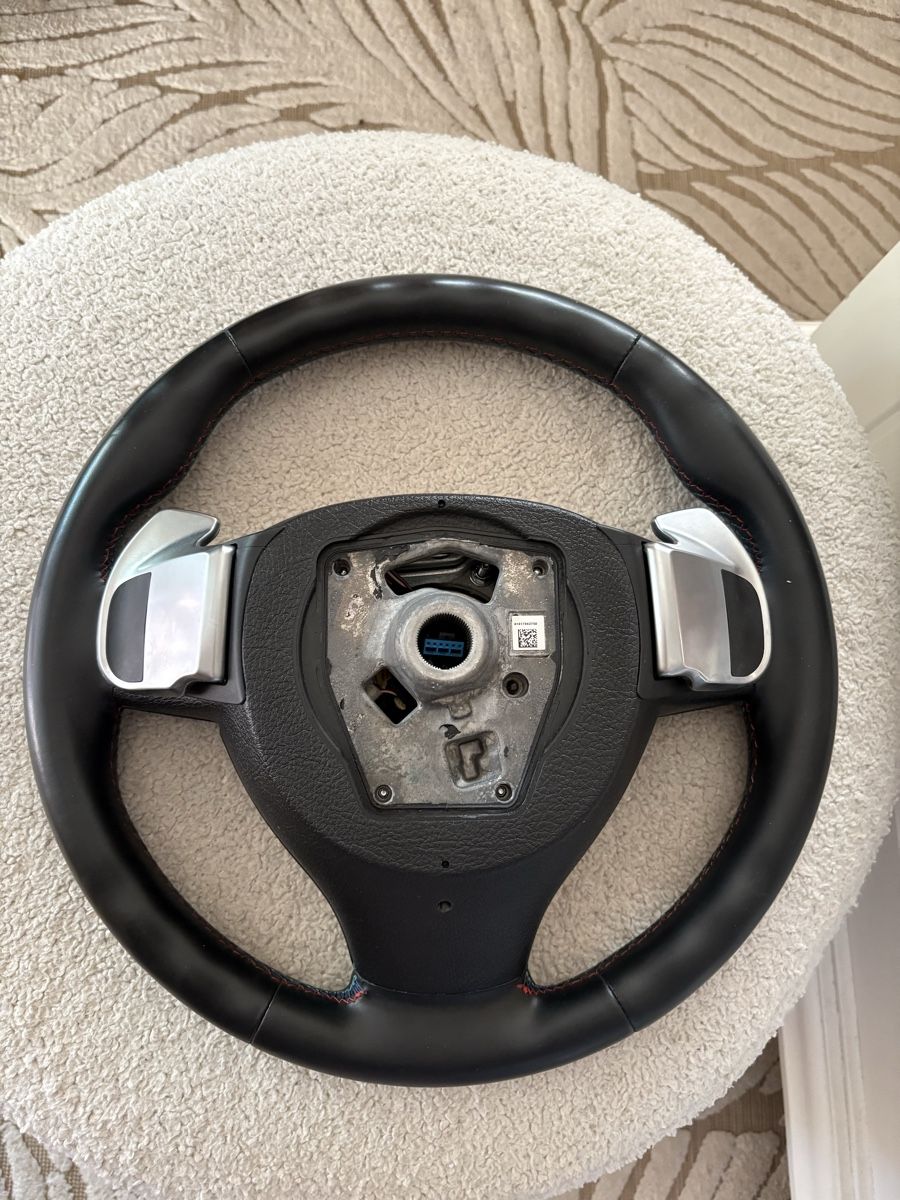 Tutti pezzi di ricambio auto: Volant bmw f10 – Usato da Belfaux venduto da kot_sd62 2