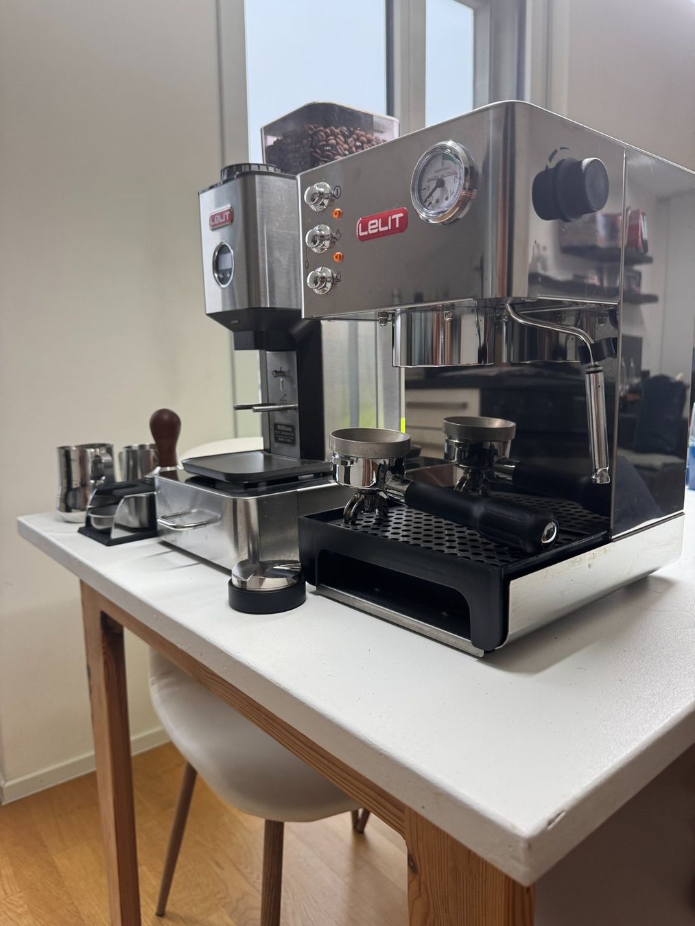 Lelit Kaffeemaschinen & Espressomaschinen: Anna PL41EM, PL 71 William Kaffeemühle SET – Gebraucht aus Lausen von stonks2buy