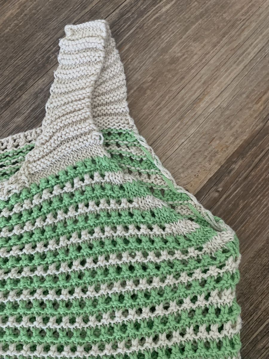 Tops: Top – Neu (gemäss Beschreibung) aus Emmen von ama_8wmn 2