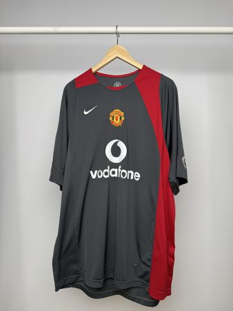 Manchester United 04/05 training shirt