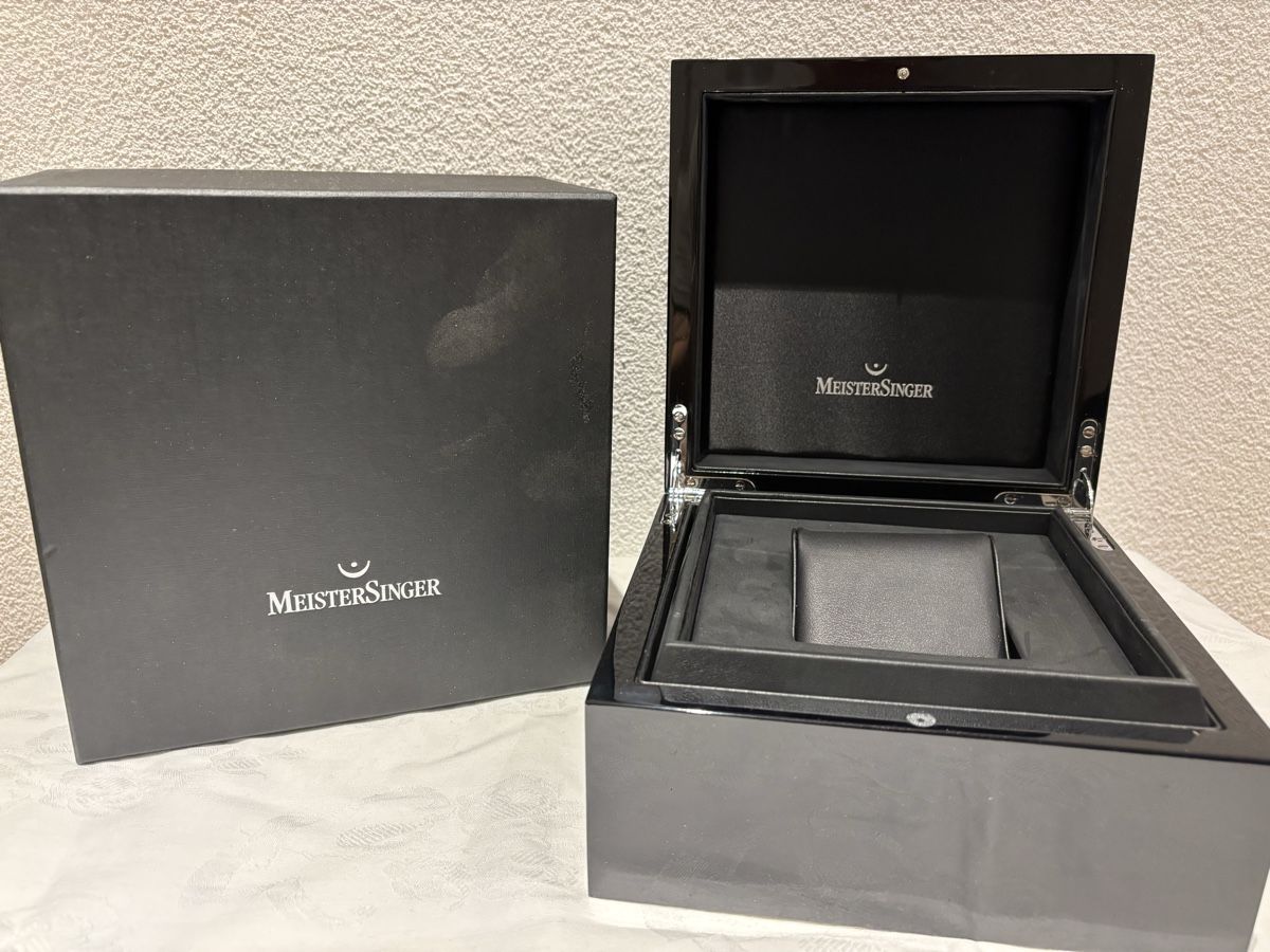Scatole porta orologi: Edle MeisterSinger Uhren Box Hochglanz – Nuovo (secondo la descrizione) da Flums venduto da Limatools