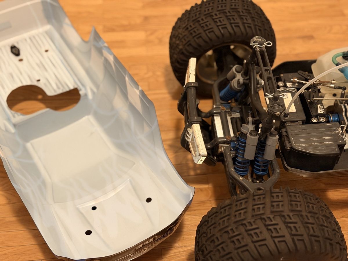 Traxxas RC Modellbau: RC Monster Truck Sledge Hammer SS0 Nitro – Gebraucht aus Zürich von Gadgets2020 7