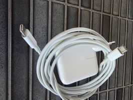 Apple MacBook iPad iPhone Ladegerät mit Kabel  30 Watt usb-c