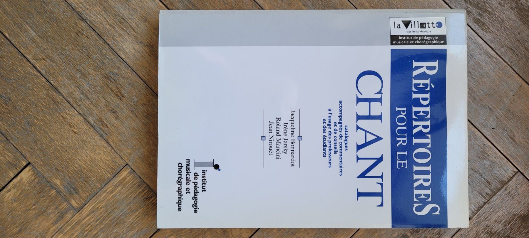 Libri: Répertoires pour les professeurs de chant – Usato da Genève venduto da agn_6hht