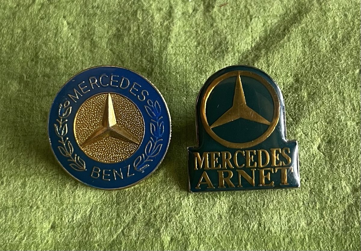 Mercedes-Benz Placchette & Badge: 2 x Mercedes Pin – Usato da Itingen venduto da Bebbi6569