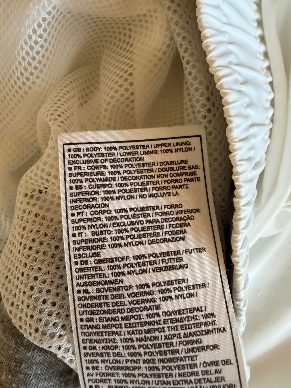 Nike Pantaloni: NIKE Bermudashorts Grösse M   Zustand: Perfekt – Usato da Interlaken venduto da Bona55 9
