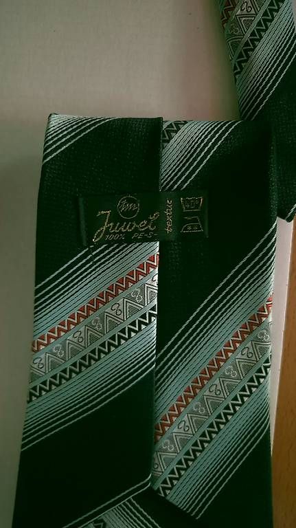 Cravates: Vintage Herren Krawatten 9 Polyester & Seide – D'occasion à Zuerich par Moysy 1