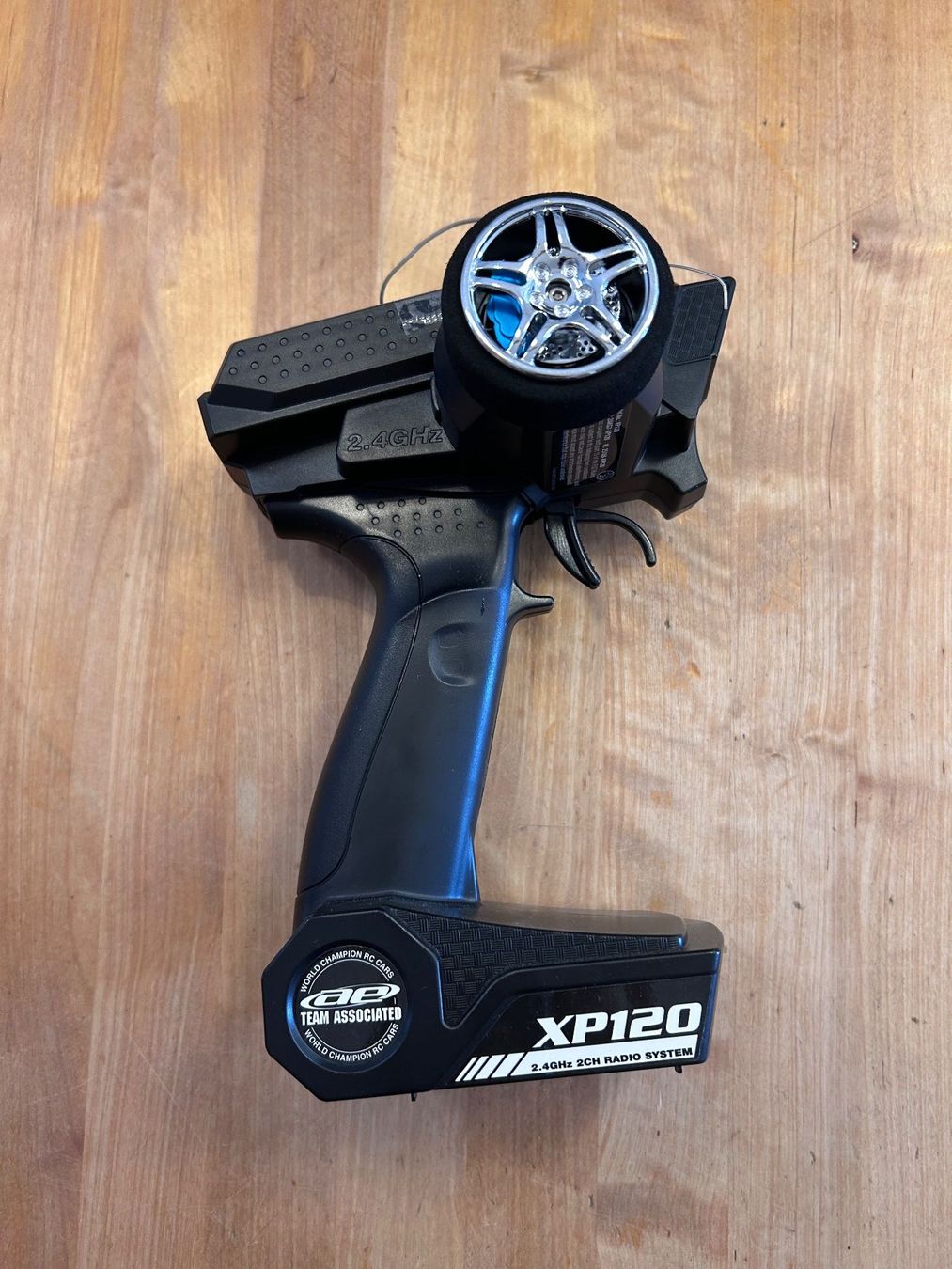Telecomando: RC Fernsteuerung Associated Electrics XP120 – Usato da Rapperswil/BE venduto da chraebsli33