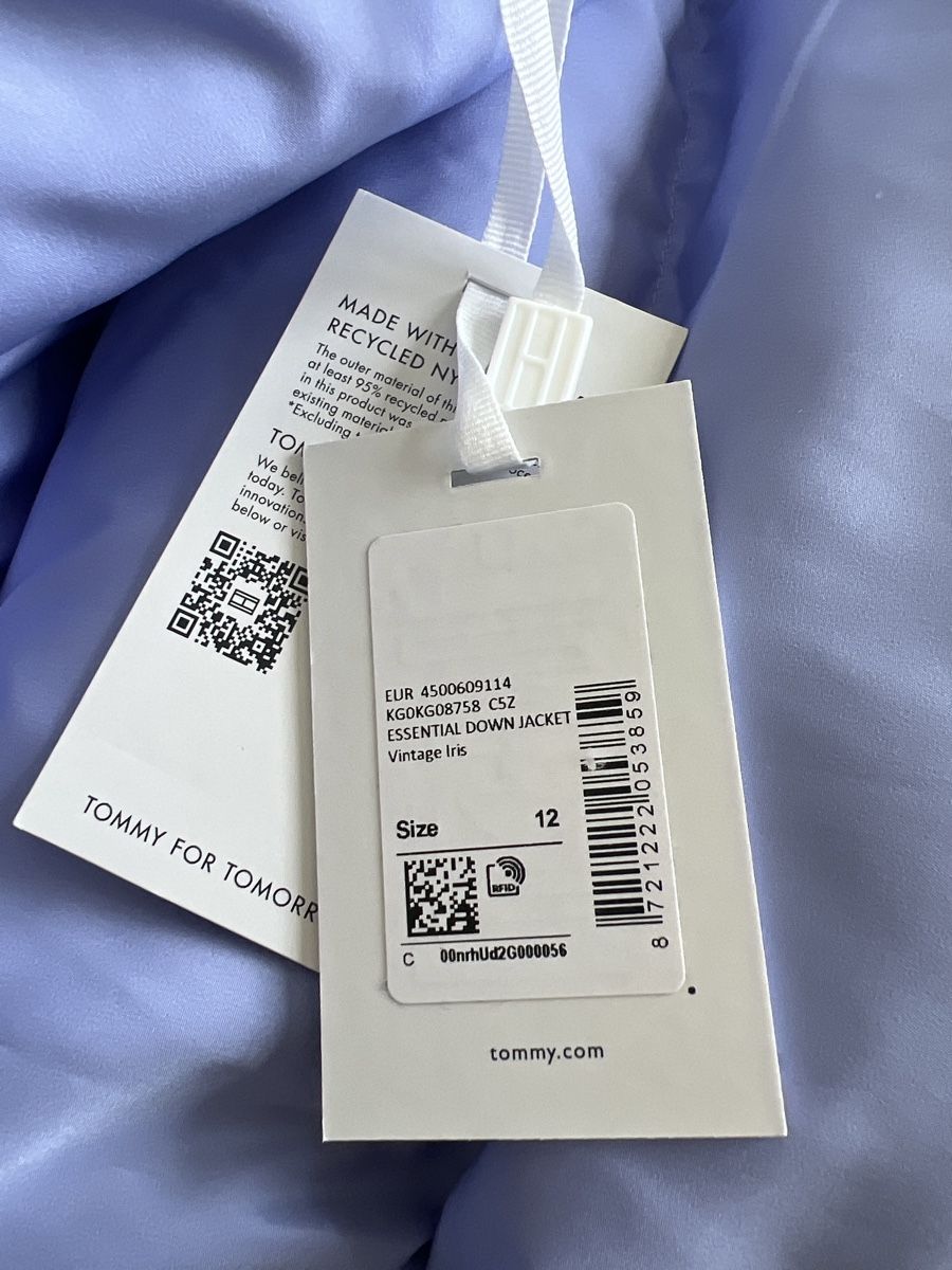 Tommy Hilfiger Giacche & Cappotti: Tommy Hilfiger Girls Essential Down Jacket - Vintage Iris – Nuovo (secondo la descrizione) da Bäretswil venduto da esthersitak 6