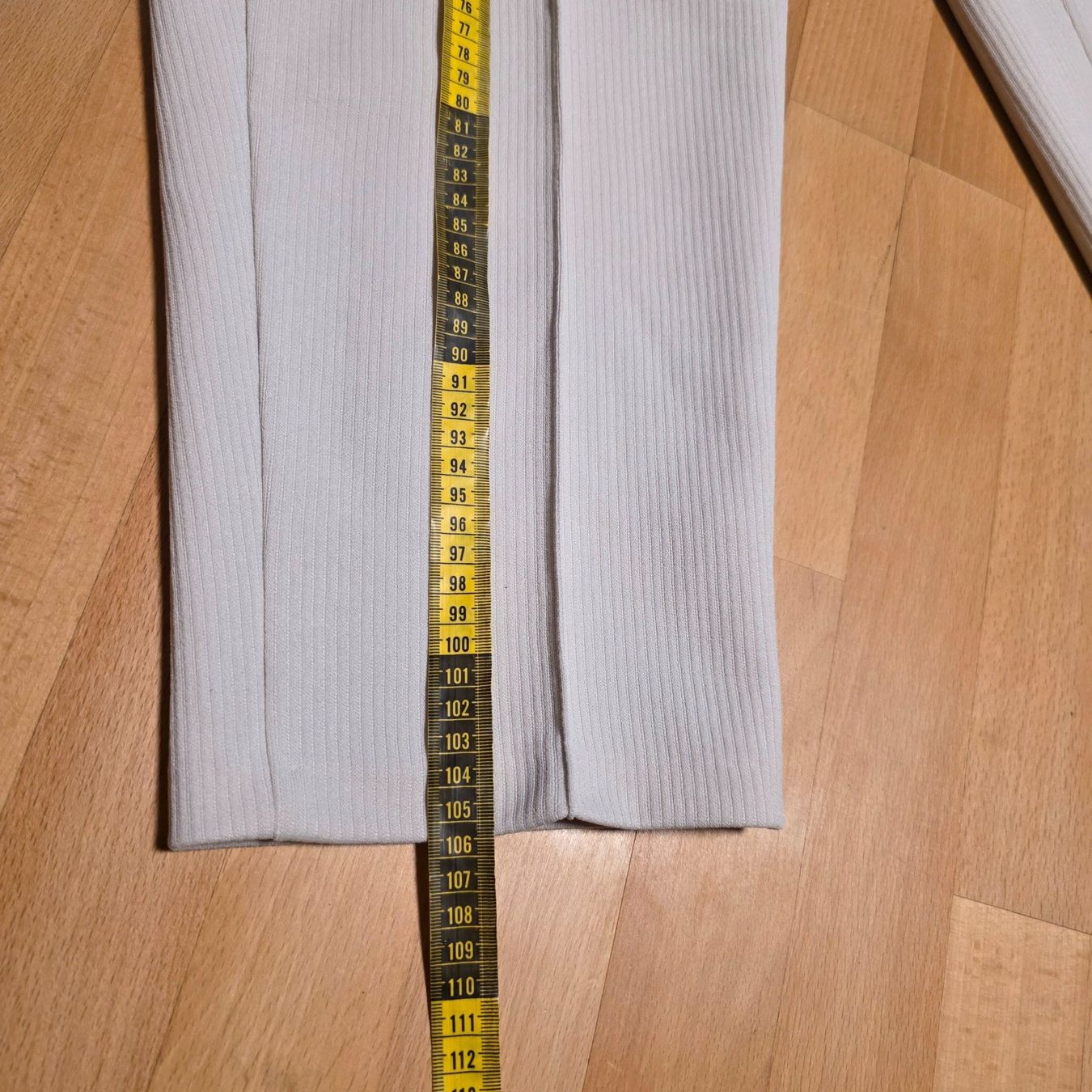 Pantaloni: Linea V Vintage Hose Sandfarbe Gr. 48 – Usato da Wald ZH venduto da CapLux 6