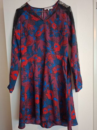 Morgan Kleid Blumenmuster Schwarz Spitze
