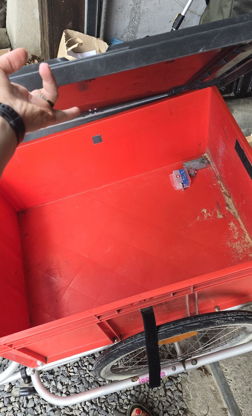 Leggero Rimorchi: Roter Veloanhänger / Einkaufswagen mit Deckel – Difettoso da Geuensee venduto da Megi45 5