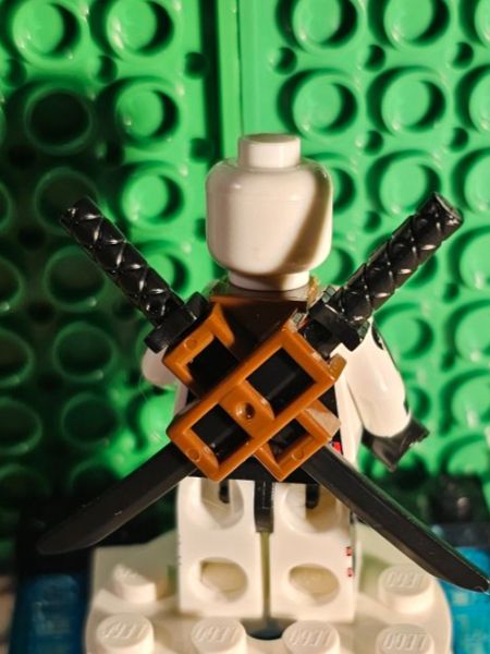 Marvel Figuren: Custom Deadpool Figur weiss (Nicht LEGO) Marvel – Gebraucht aus Oberuzwil von Peppi56 2