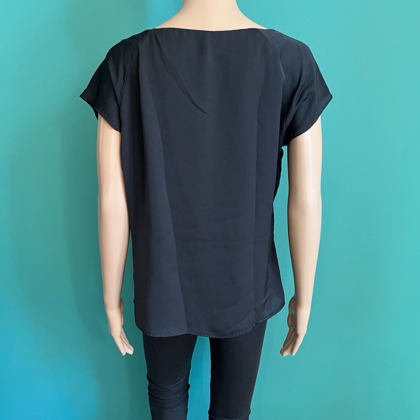 Zara T-shirt: ZARA T-Shirt 🖤 – Usato da Zürich venduto da ClosetQueen 3