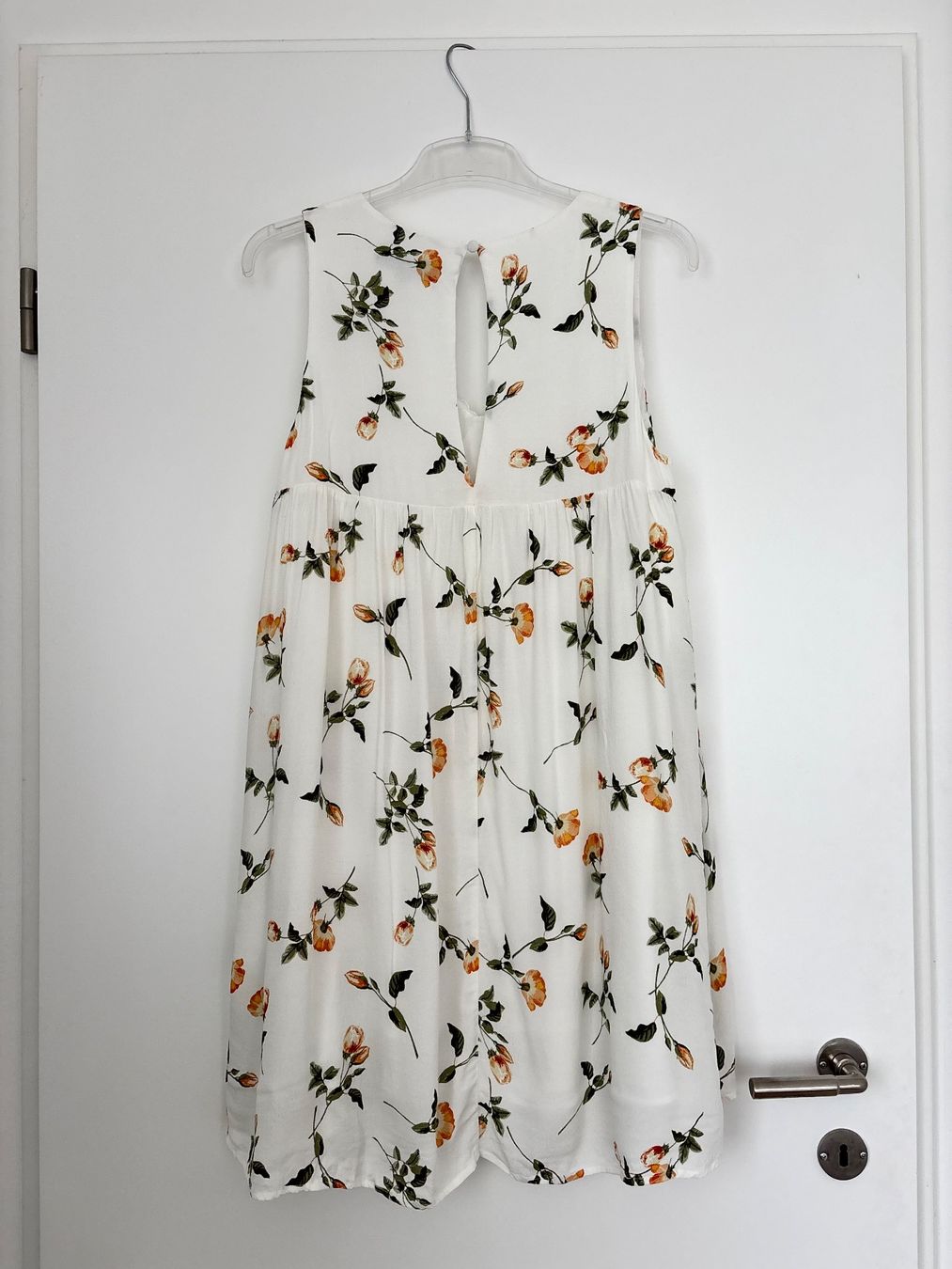 Superdry Vestiti: Superdry Kleid geblümt Gr. 38 – Usato da Bottmingen venduto da ana_5hrv 2