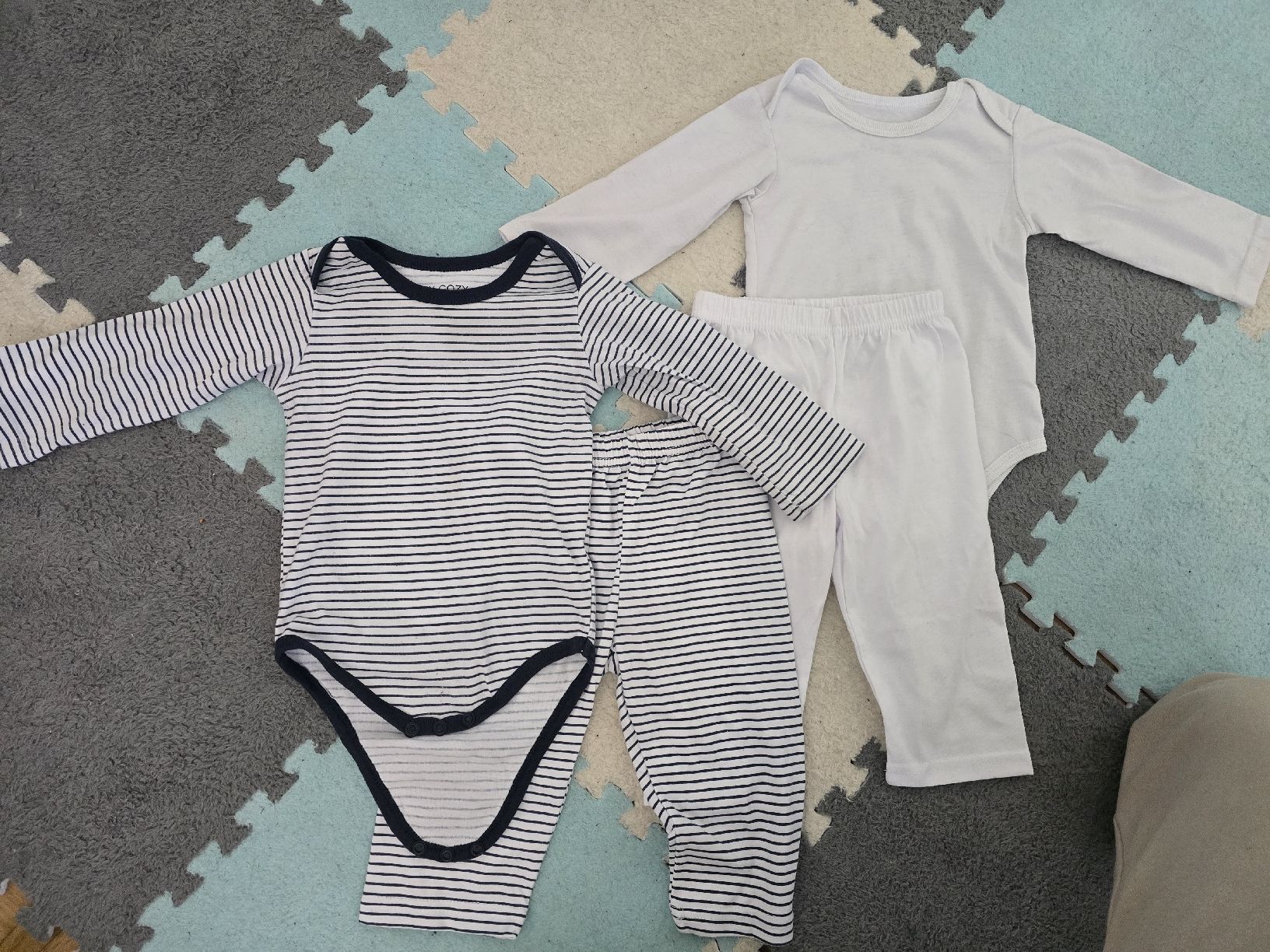 Lotti & Set di vestiti: Babykleider Set Gr. 68/74 – Usato da Effretikon venduto da Yanaa247