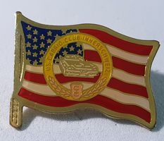 AA304 - Pin USA Flagge Fahne US Cabrio Club Innerschweiz