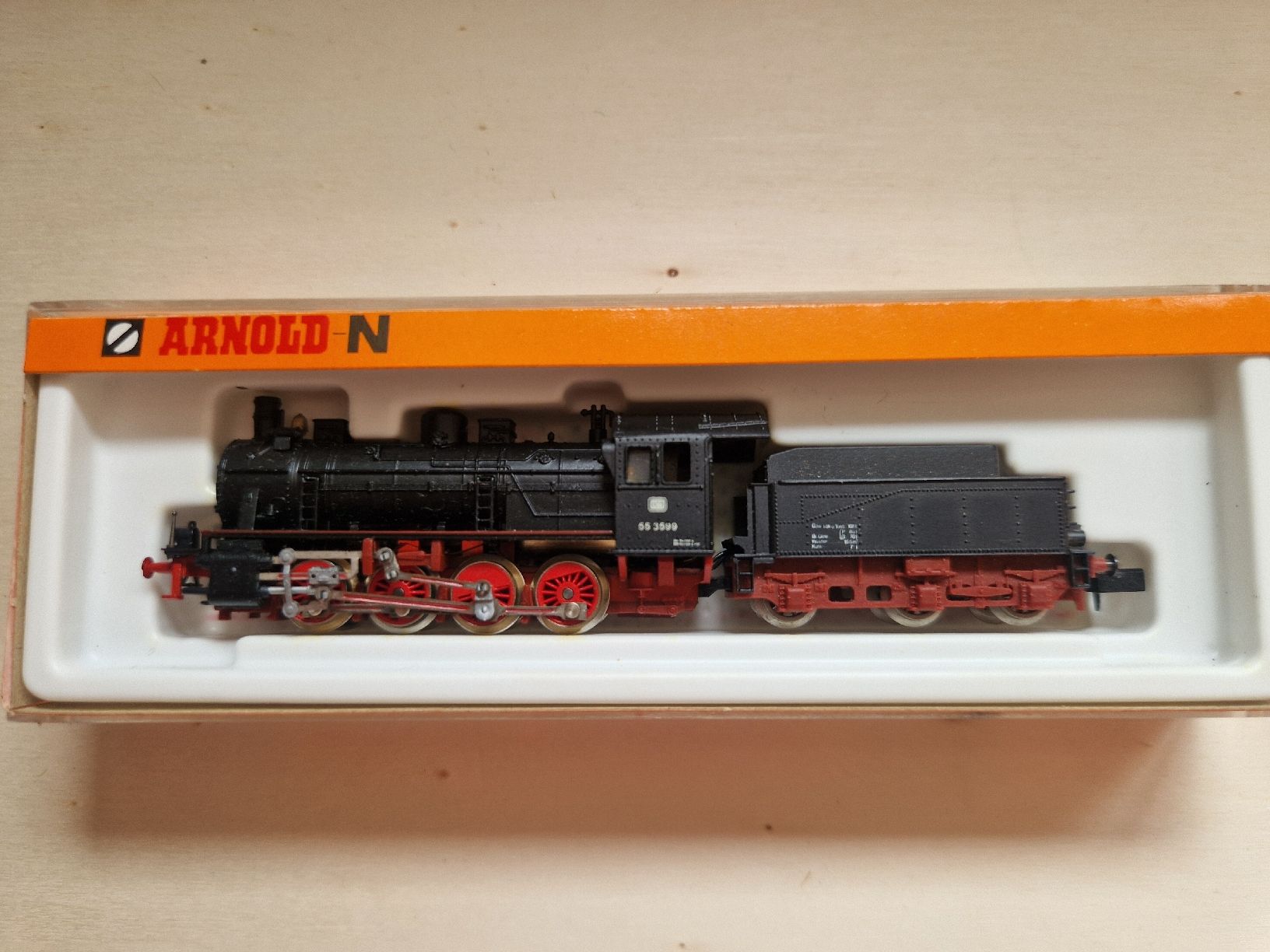 Arnold Modellini di ferrovie: locomotive à vapeur  – Usato da Neuchâtel venduto da allen07