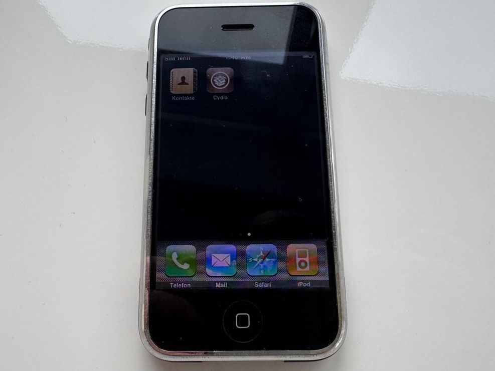Apple Telefoni cellulari / Smartphones: Apple iPhone 2G mit OVP und Zubehör – Usato da St. Gallen venduto da hae_6rmh 9