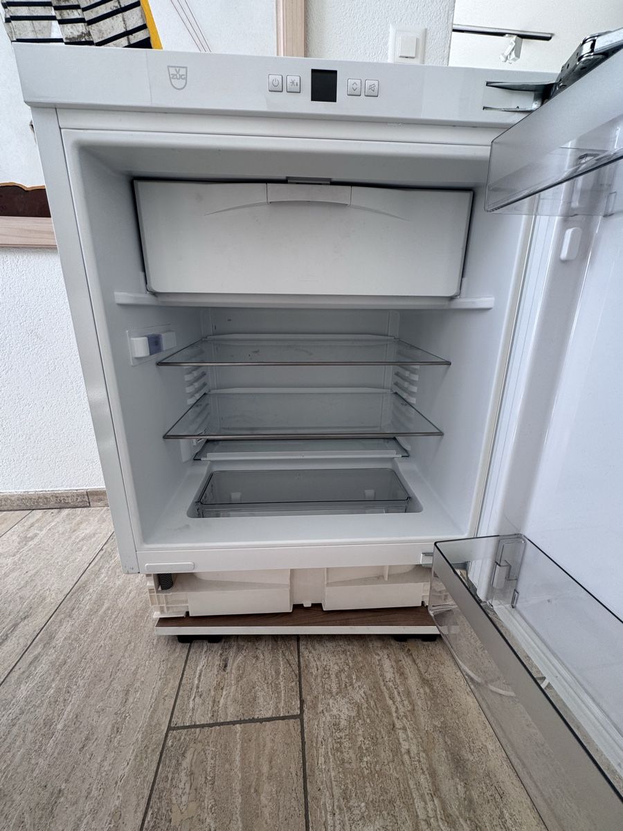 Frigoriferi: V-ZUG Einbaukühlschrank weiss – Usato da St. Gallen venduto da syna_99 2
