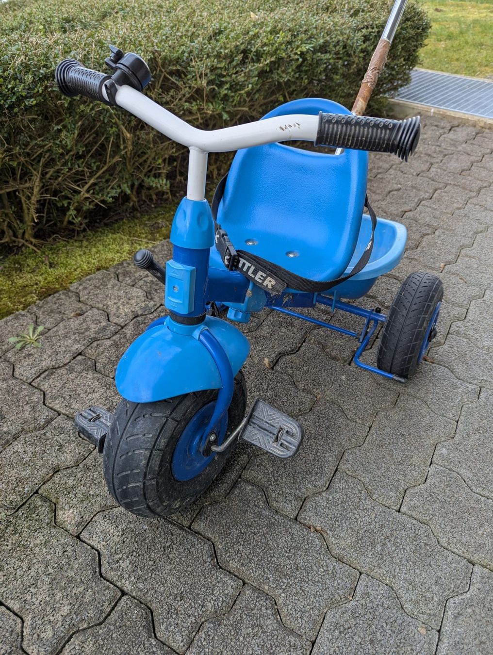 Kettler Fahrzeuge für Kinder: Dreirad Kettler blau mit Schiebestange – Gebraucht aus Wittenbach von Shadowfang 1