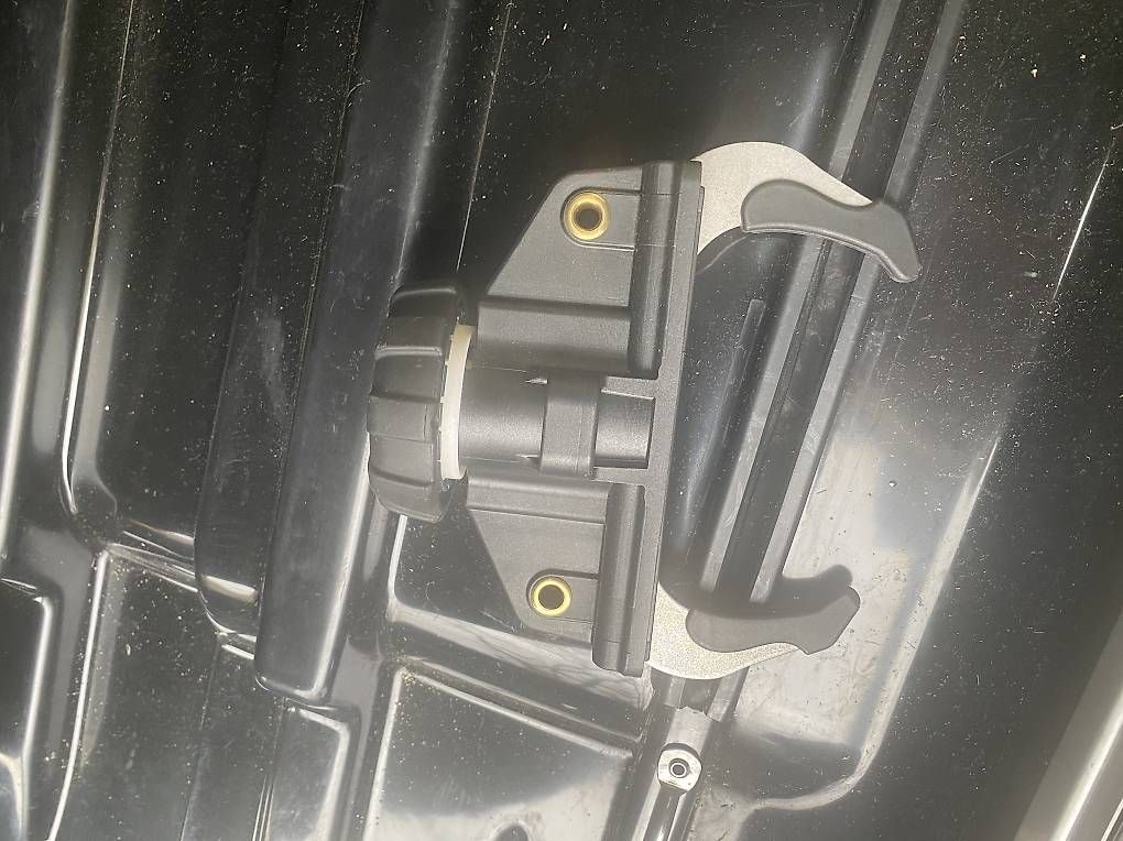 Thule Box da tetto: Coffre de toit/ Dachbox Thule avec barres – Usato da Palézieux-Village venduto da eschmitt410 2
