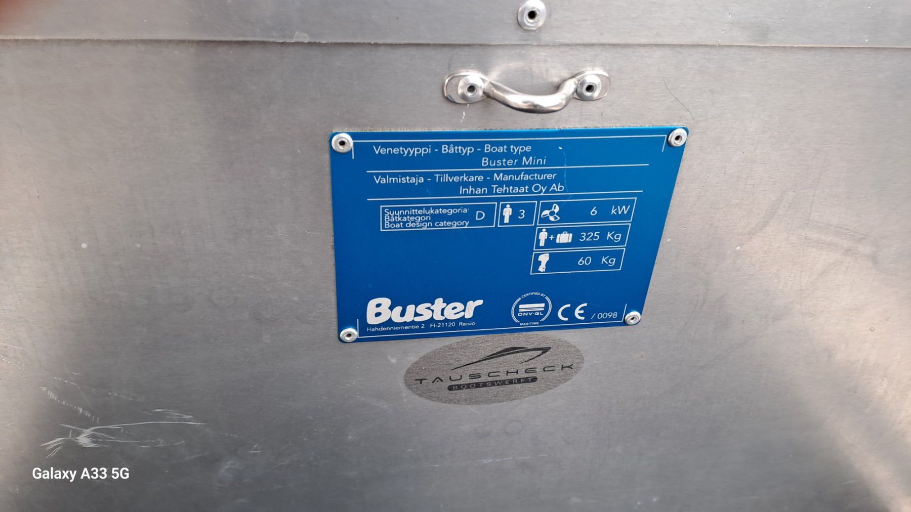 Buster Barche: Motorboot / Fischerboot, aus Alu mit Slipwagen und Biminitop – Usato da Hinterkappelen venduto da 33-6 9