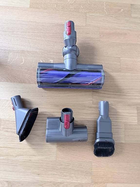 Aspirapolveri & Accessori: Dyson Cyclone V10 Absolute – Usato da Langenthal venduto da AliceAmmann