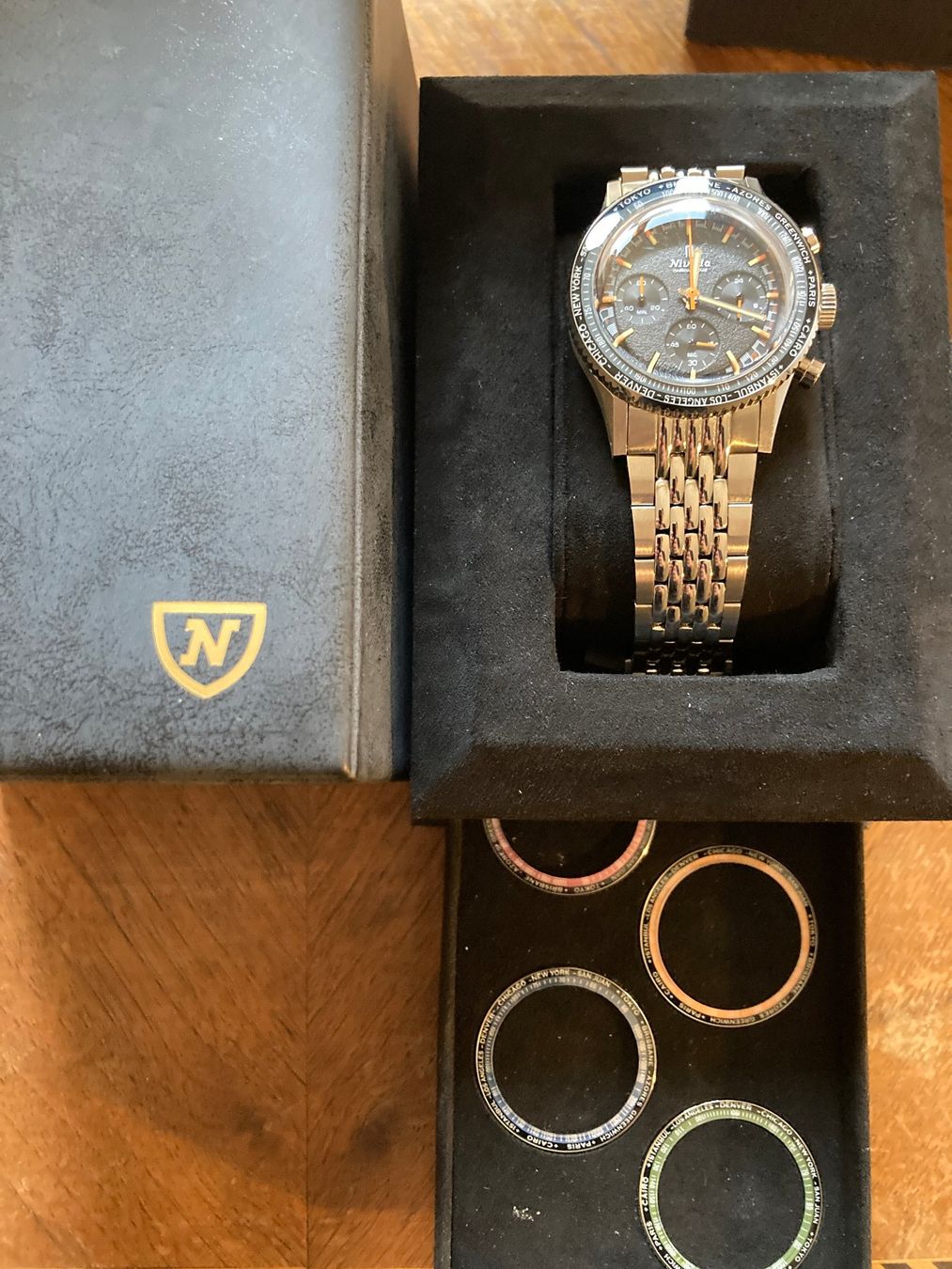 Nivada Orologi: Nivada Grenchen Chronoking comme neuf – Nuovo (secondo la descrizione) da Neuchâtel venduto da rja_2f8b 1