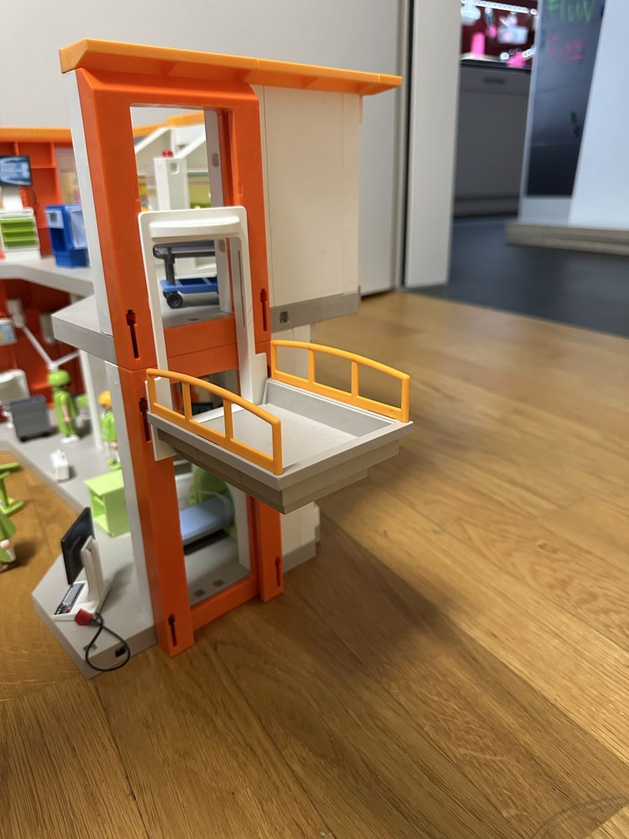 Playmobil Giocattoli: Playmobil Krankenhaus – Usato da Sirnach venduto da Maikaefer78 1