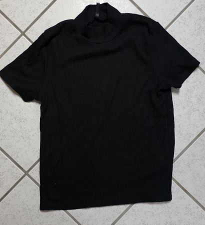 T-Shirt mit Kragen Grösse L