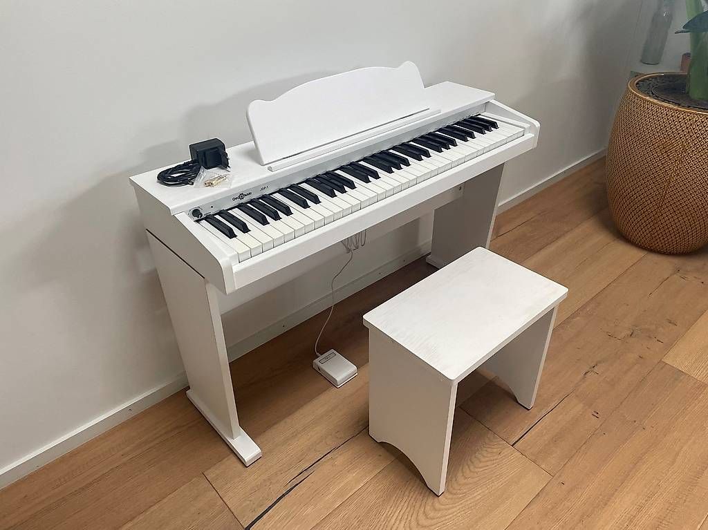 Musikinstrumente: Junior Digital Piano & Hocker / Kinderpiano / Klavier – Gebraucht aus Lengnau AG von Attila74 1