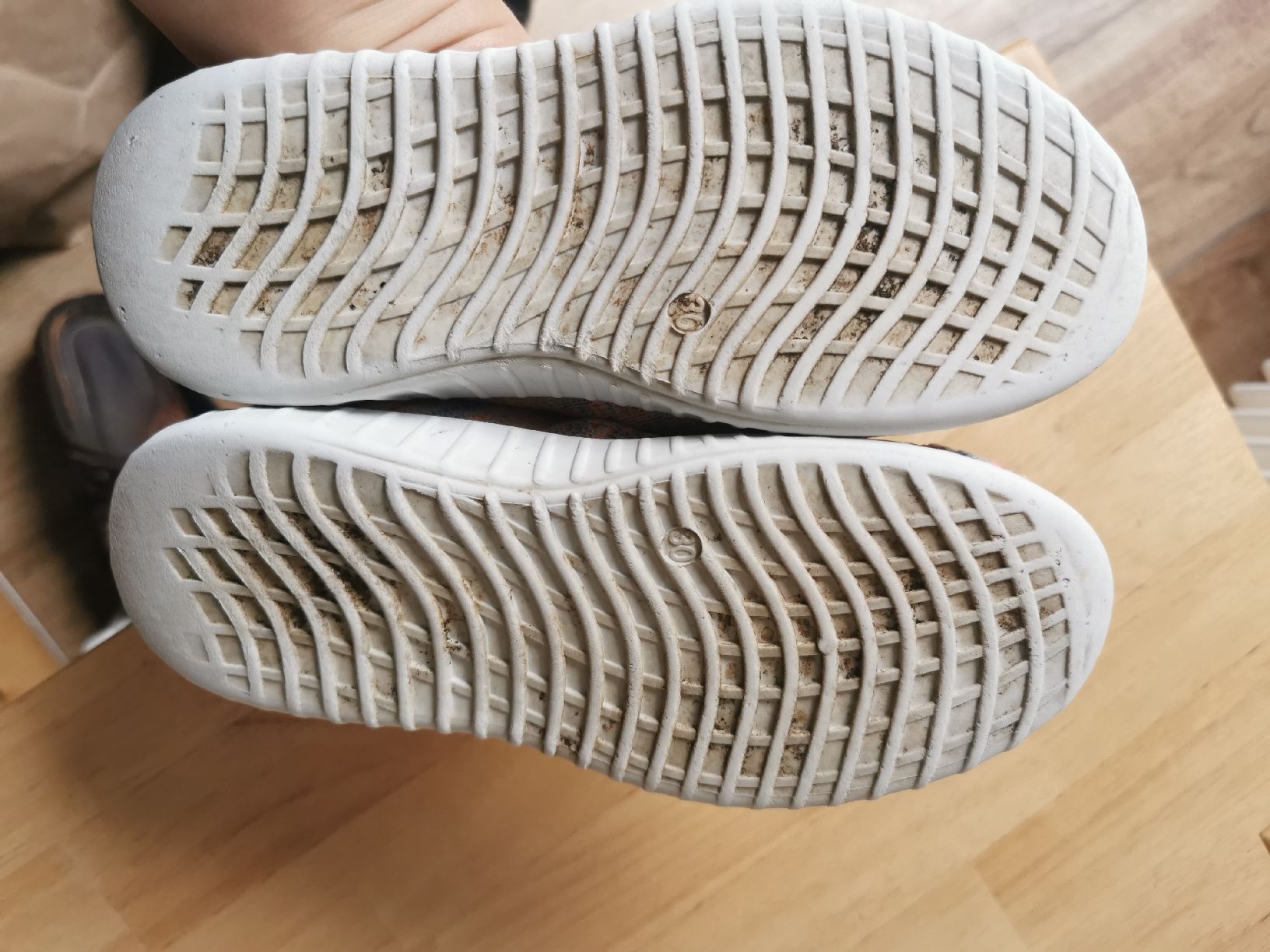 Chaussures filles: Elefanten finken – D'occasion à Gipf-Oberfrick par JVB 1