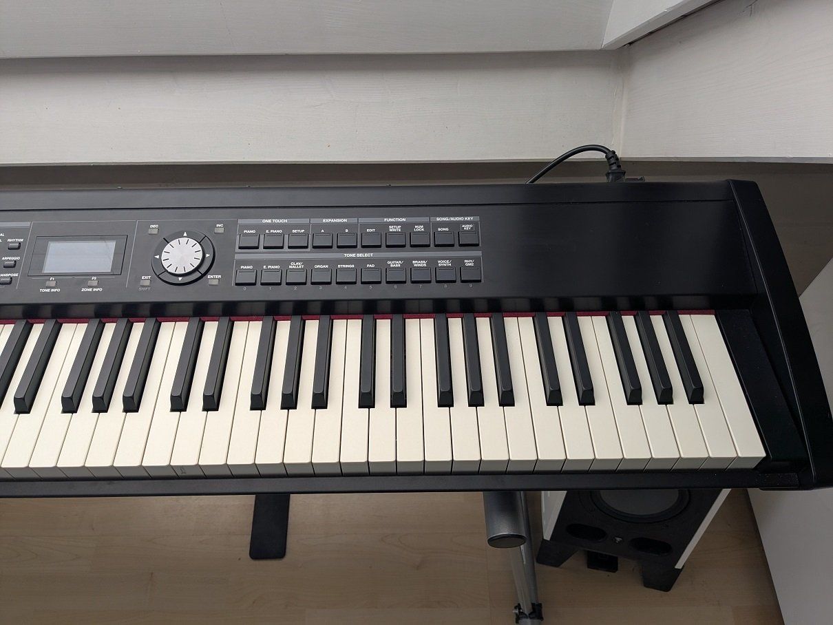 Roland Strumenti musicali: Roland RD-700GX Stagepiano – Usato da Altendorf venduto da privateclient 3