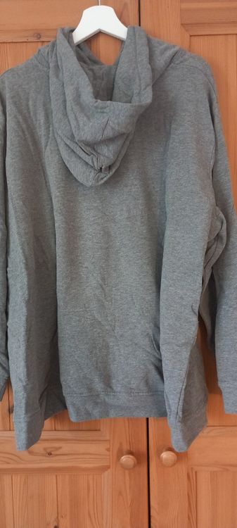 Pulls & Sweat-shirts: 1 pull a capuche  et  longues manches(unisexe) – D'occasion à Miecourt par Marly1