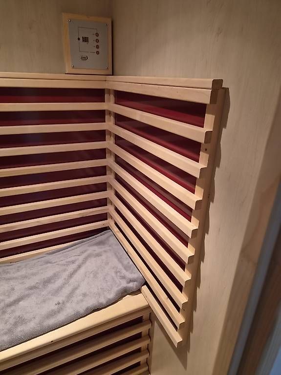Saunas & Accessoires: Domo Infrarotsauna 1-2 Personen – D'occasion à Liesberg Dorf par Bubbolino 2