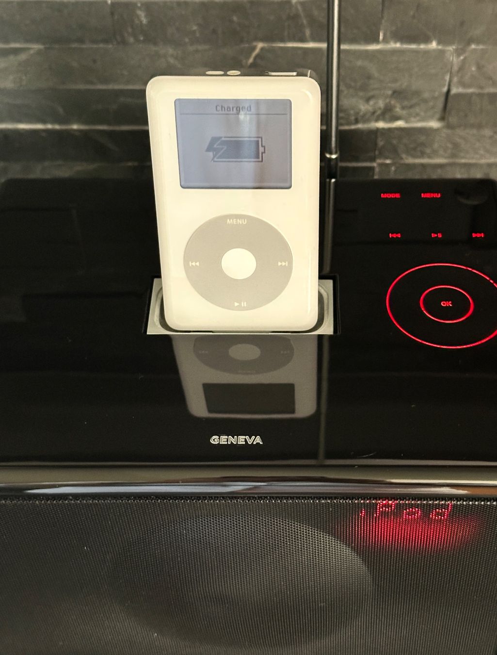 Lettore multimediale & Streamer: Geneva Sound System Model S (OHNE iPod!) – Usato da Feusisberg venduto da Frizzle63 2