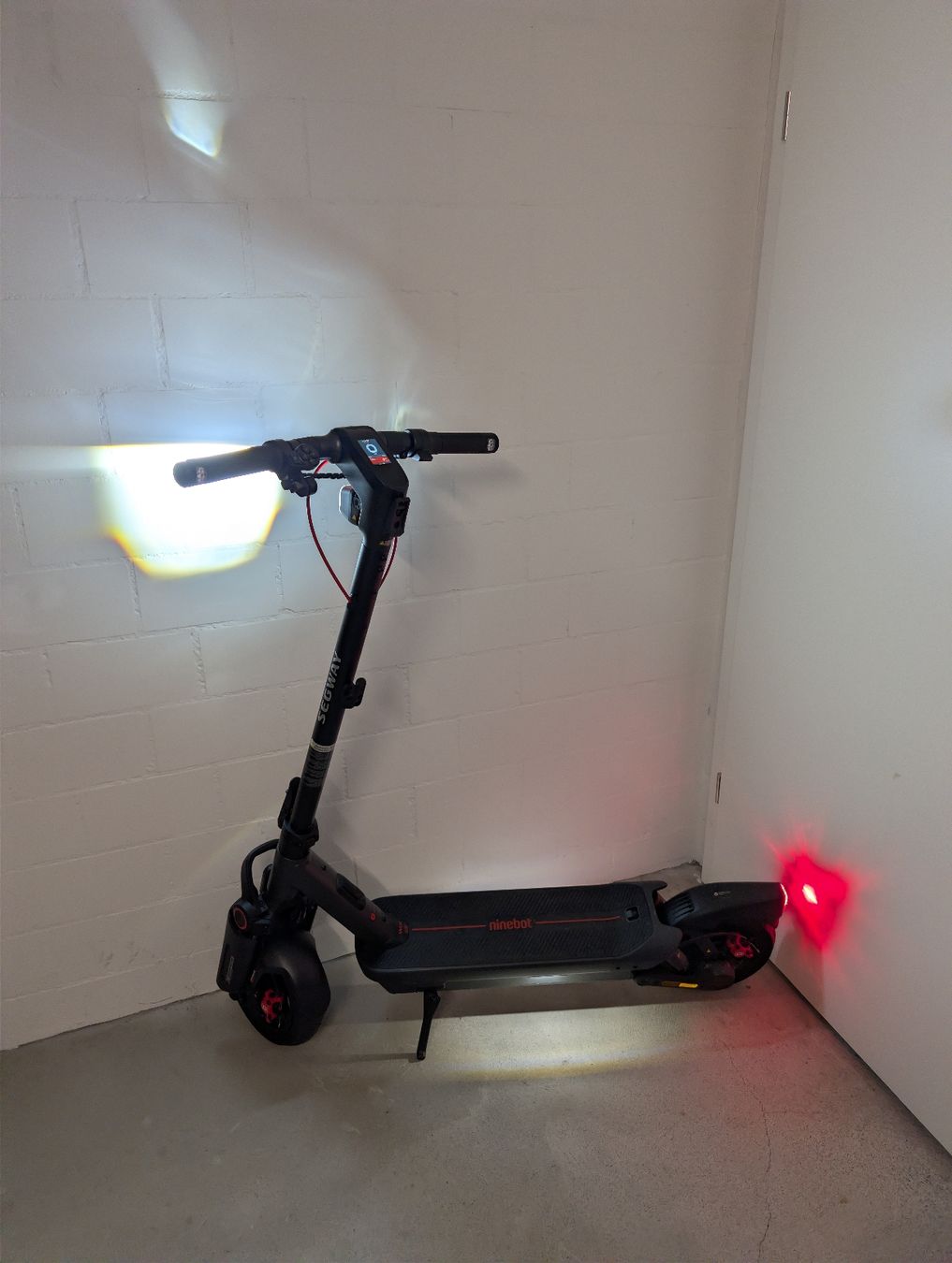 Segway Kickboard: Elektro Scooter Segway Ninebot MAX G3 D – Usato da Tegerfelden venduto da Zeno18 8