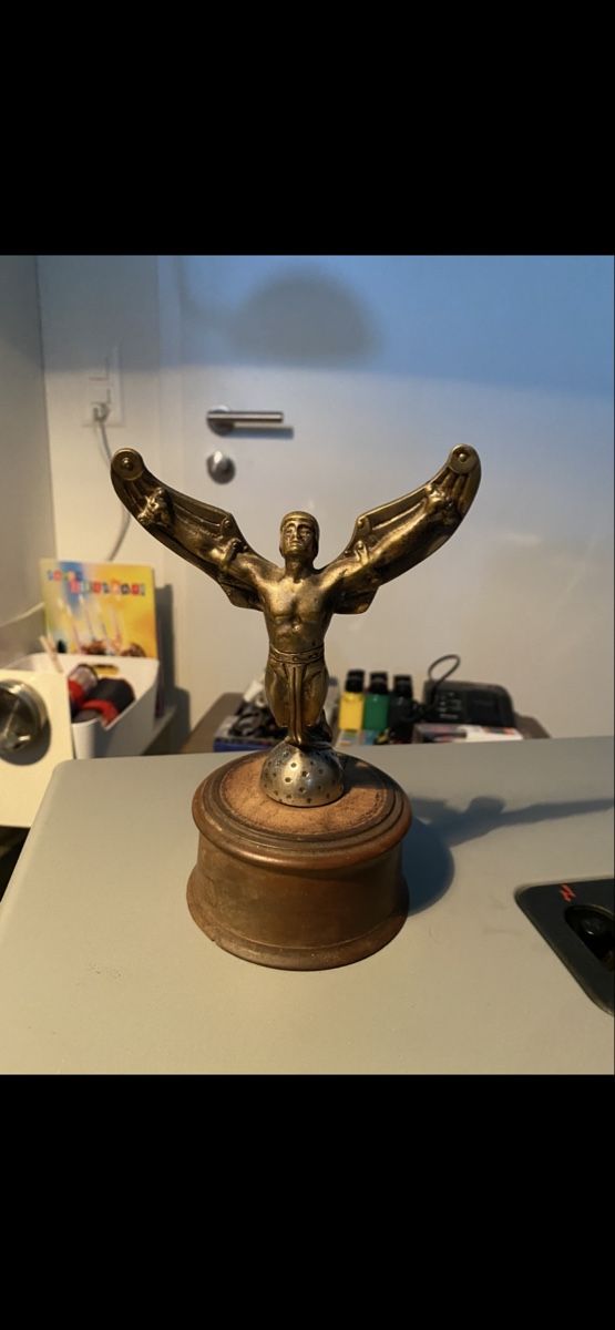 Statuette: Ikarus  – Usato da Anglikon venduto da Teyfik