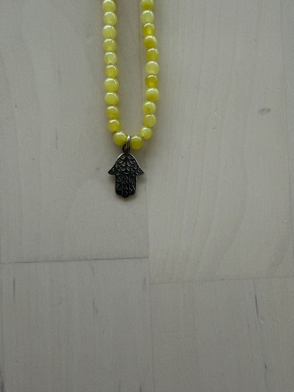 Catenine: Schöne Halskette mit Hamsa Anhänger – Usato da Glattpark(Opfikon) venduto da infinite_bags101 2