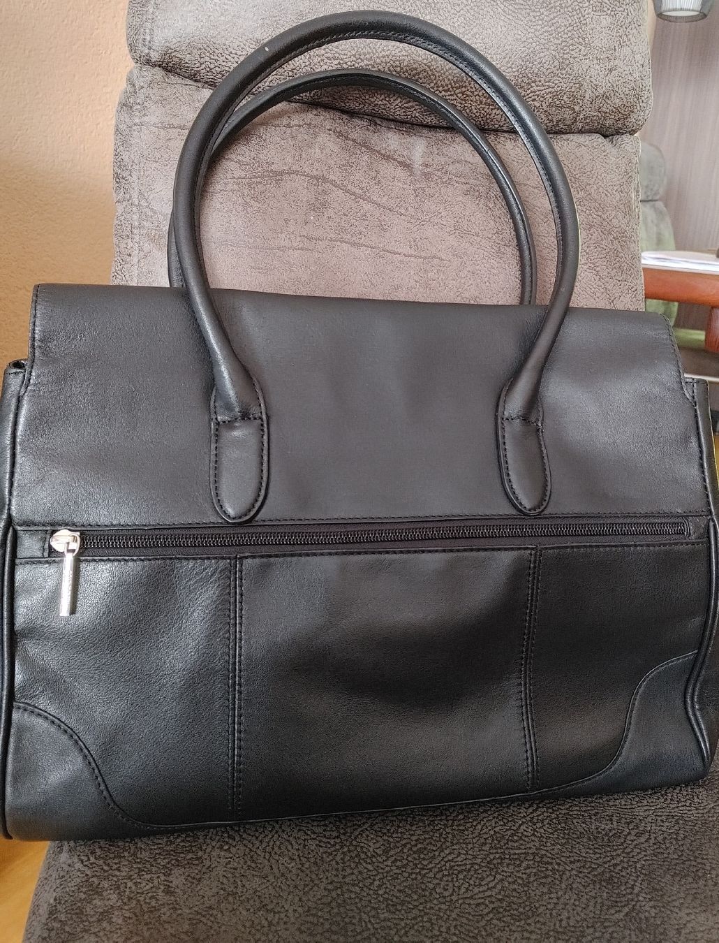 Sacs femmes: Ledertasche "Goldpfeil", klassische Tasche – D'occasion à Grenchen par ser_bsj2 2