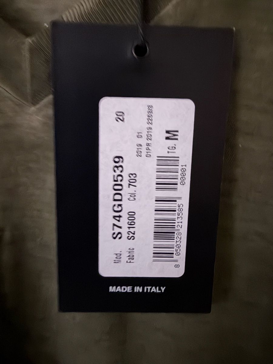 Dsquared2 T-shirt: Dsquared2 T-Shirt – Nuovo e nell'imballaggio originale da Otelfingen venduto da Boosted 3