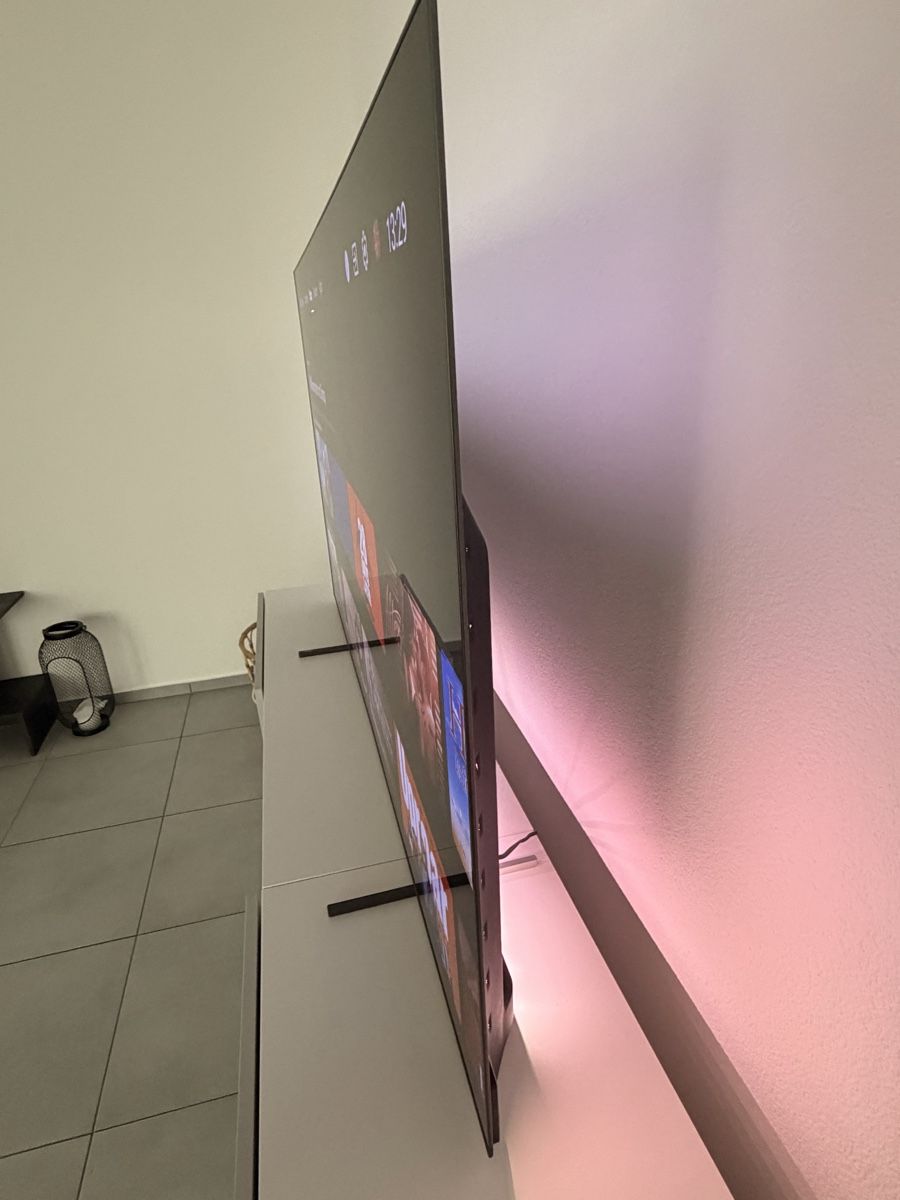 Philips Fernseher: Philips OLED-TV 650LED754 65" mit Ambilight – Neu (gemäss Beschreibung) aus Oftringen von Happydrummer 1