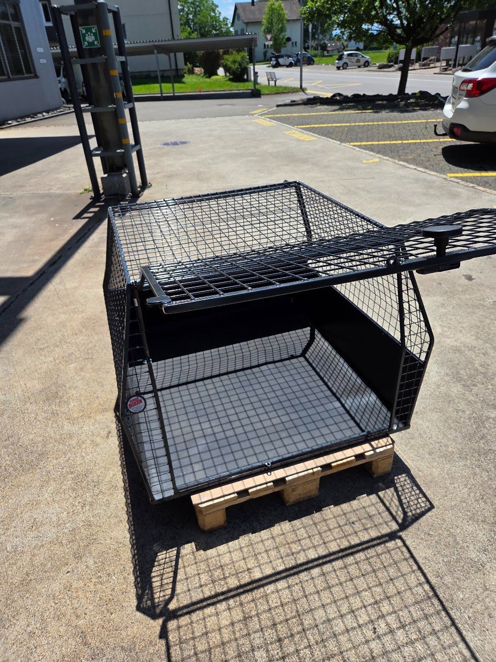 Gabbie, trasporto & Sicurezza: Mercedes GLS Hundebox – Usato da Grüt (Gossau ZH) venduto da RT10 1