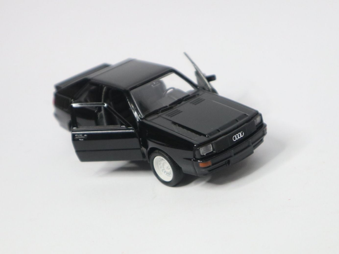 Audi Modellautos: Urquattro Audi Sport Quattro – Neu (gemäss Beschreibung) aus Eschenbach SG von  4